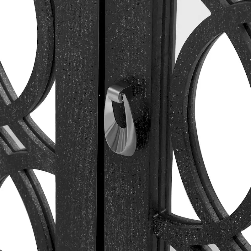 Buffetschrank mit 3 Türen und silberfarbenen Elementen