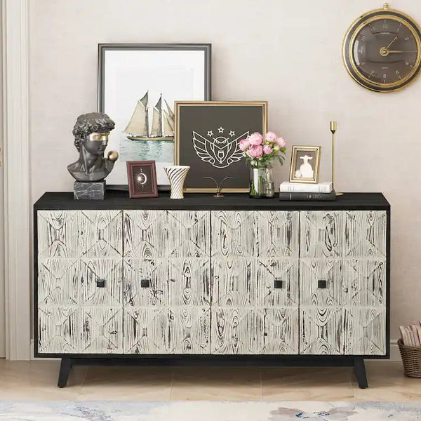 Credenza vintage a quattro ante, pannelli decorativi e ripiani regolabili