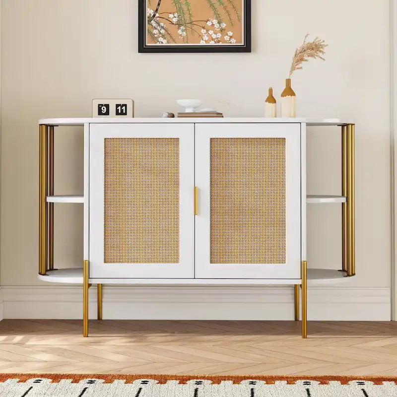 Elegante mobile da pranzo curvo con finiture dorate